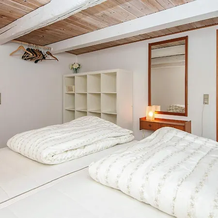 House With Beautiful Garden Prázdninový dům Glesborg