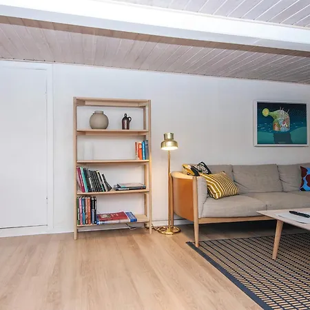 別荘 House With Beautiful Garden Glesborg
