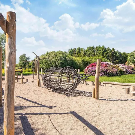 Prázdninový dům House With Beautiful Garden *