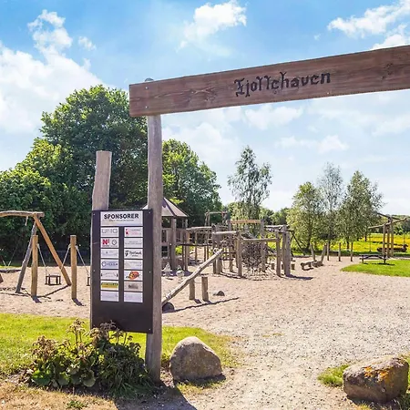 House With Beautiful Garden Prázdninový dům