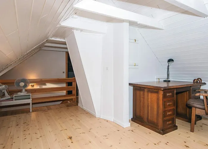 Σπίτι διακοπών House With Beautiful Garden