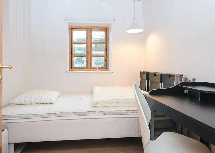 House With Beautiful Garden Σπίτι διακοπών *